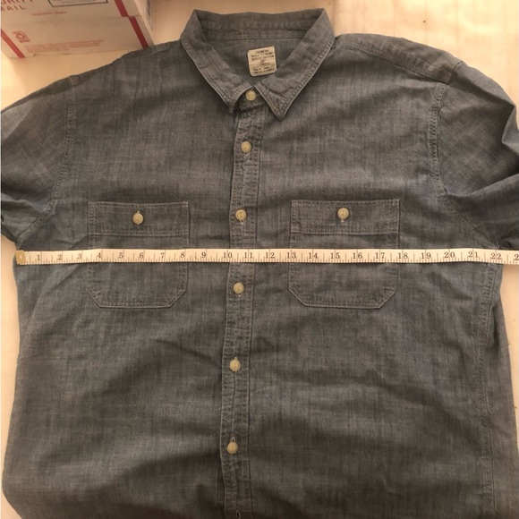 J Crew Button Up Collard Shirt Men Large Blue Denim Chambray Long Sleeve. - Picture 4 of 5